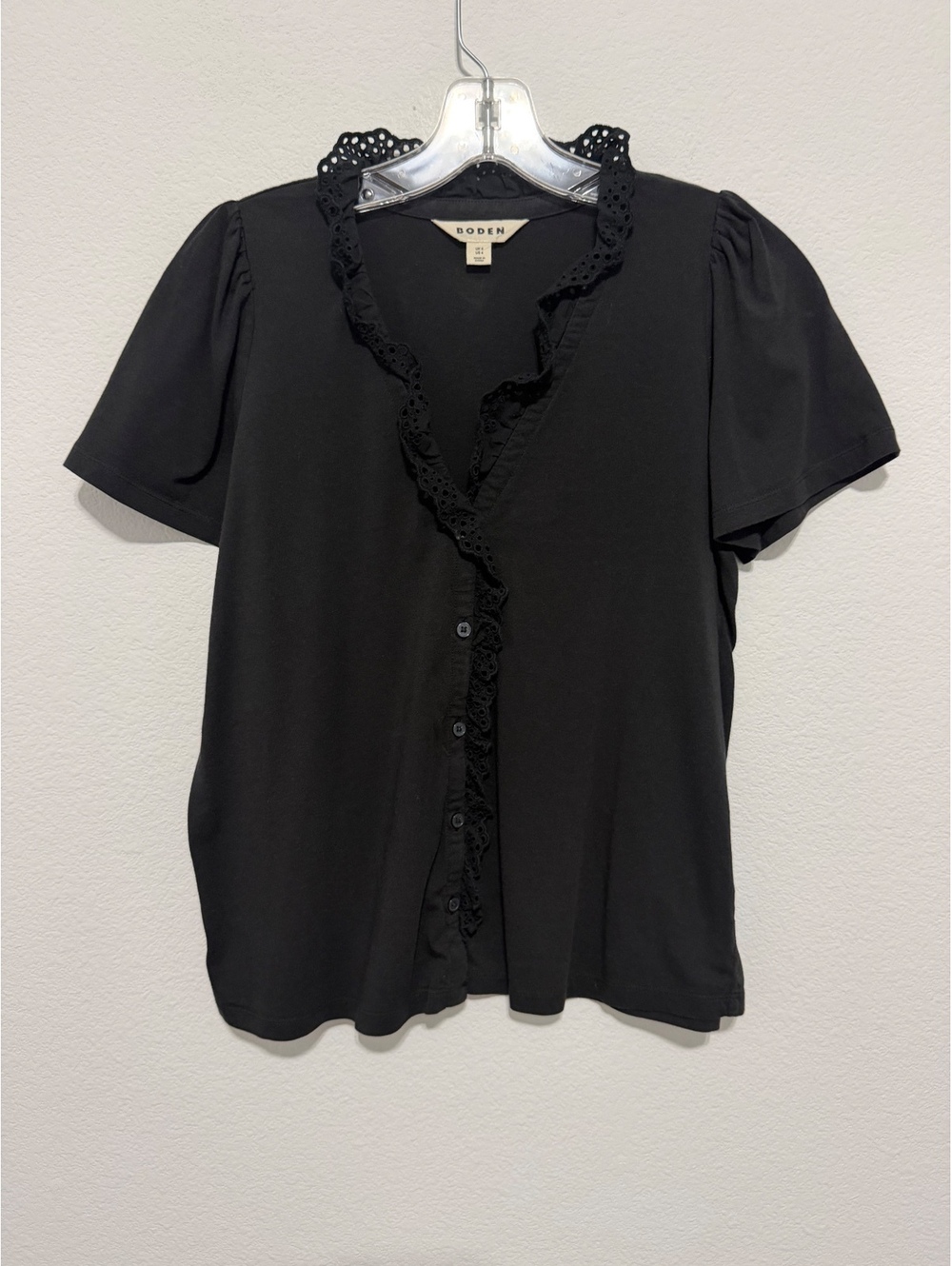 BODEN Cotton Blend Short Sleeve Ruffled V-Neck Button Up T-Shirt Women's Size 4